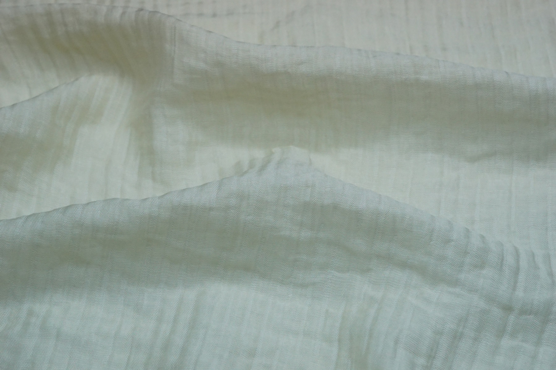 Cream tencel/nylon wrinkle fabric for women's top HLWO24007